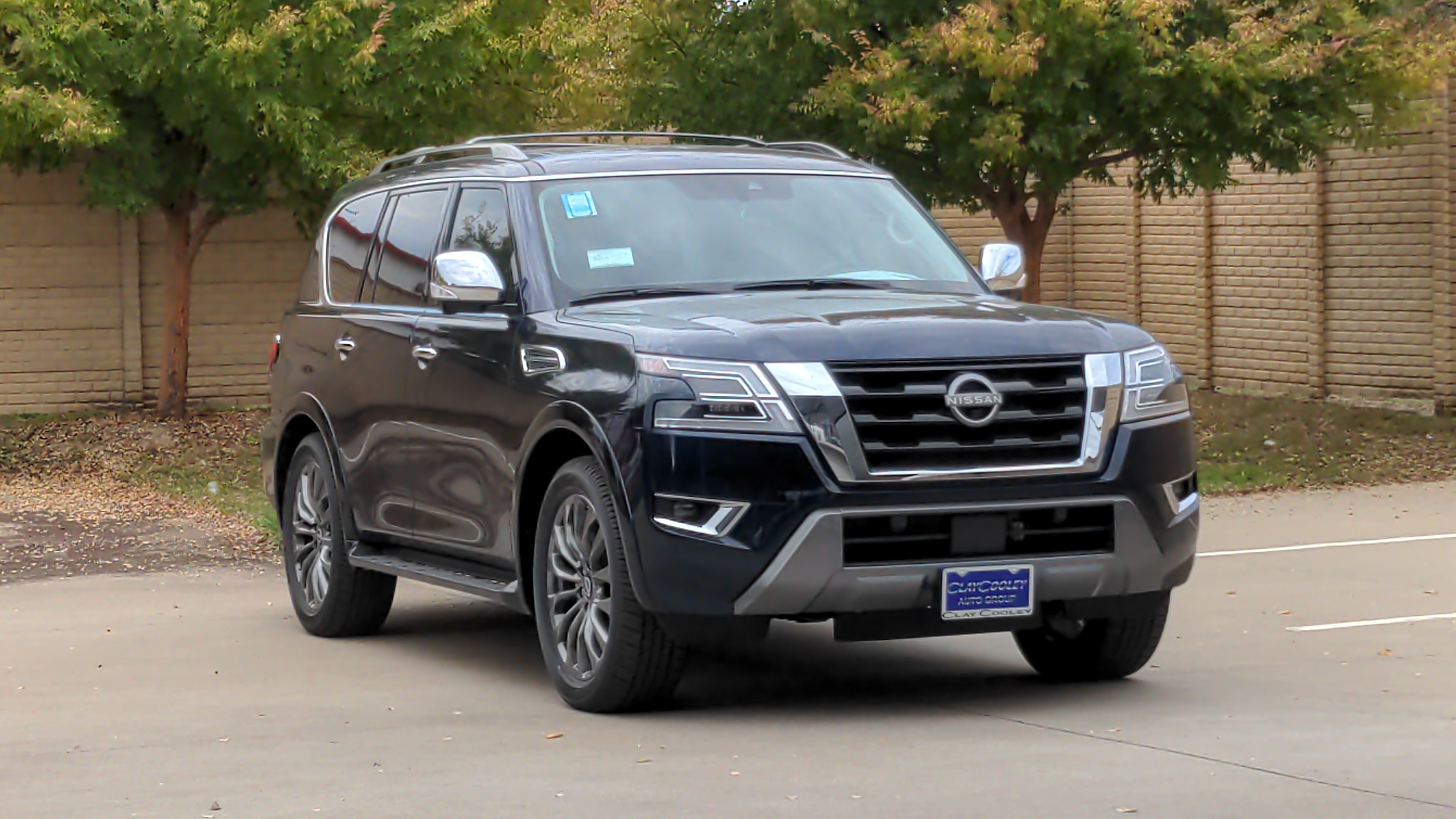 Nissan Armada Platinum vehicles with less than 300 000 miles